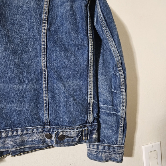 Levi's denim trucker jacket - Picture 7 of 7